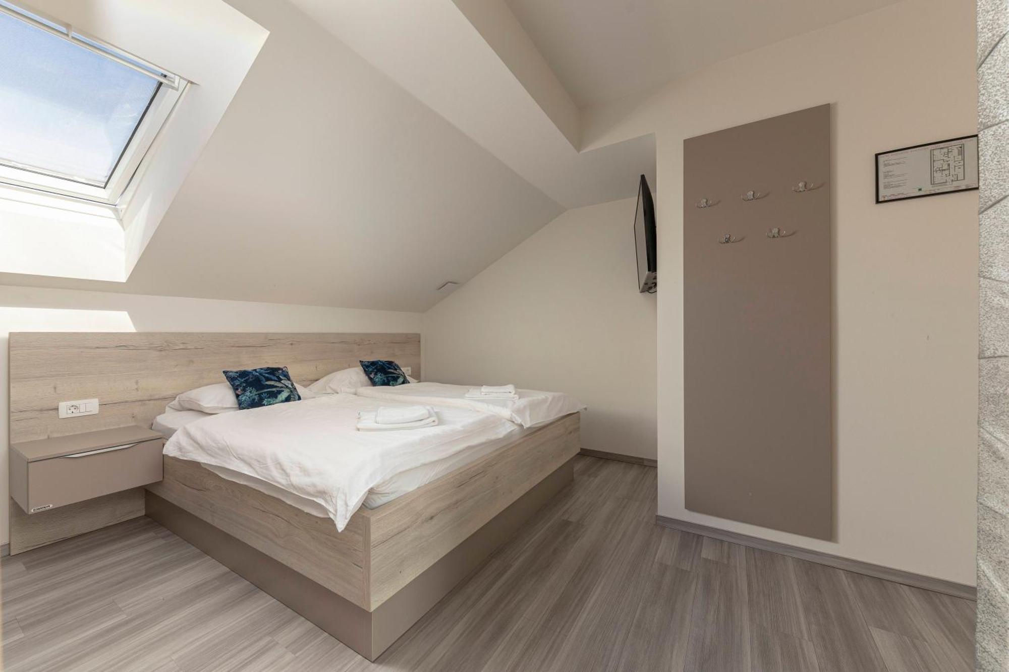 Rooms S Center Slovenske Konjice Esterno foto